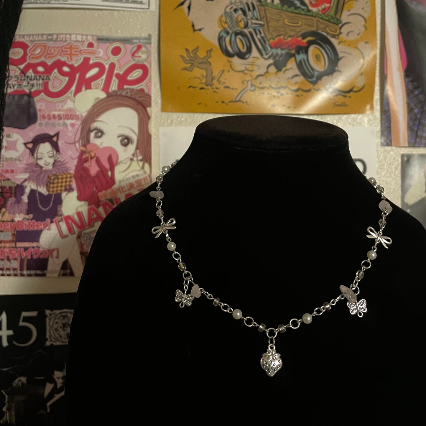 Hachi Necklace