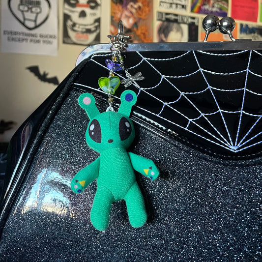 "Nova" Alien Keychain