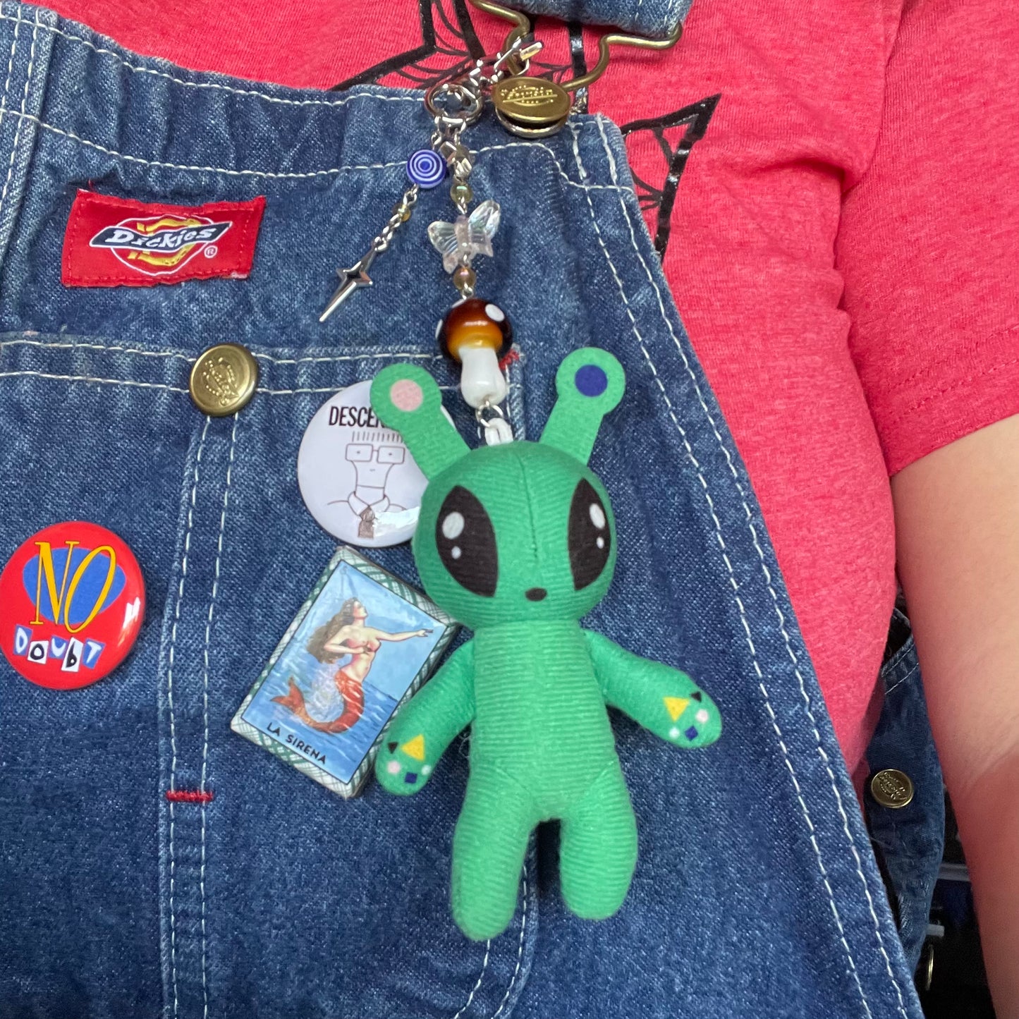 "Aurora" Alien Keychain