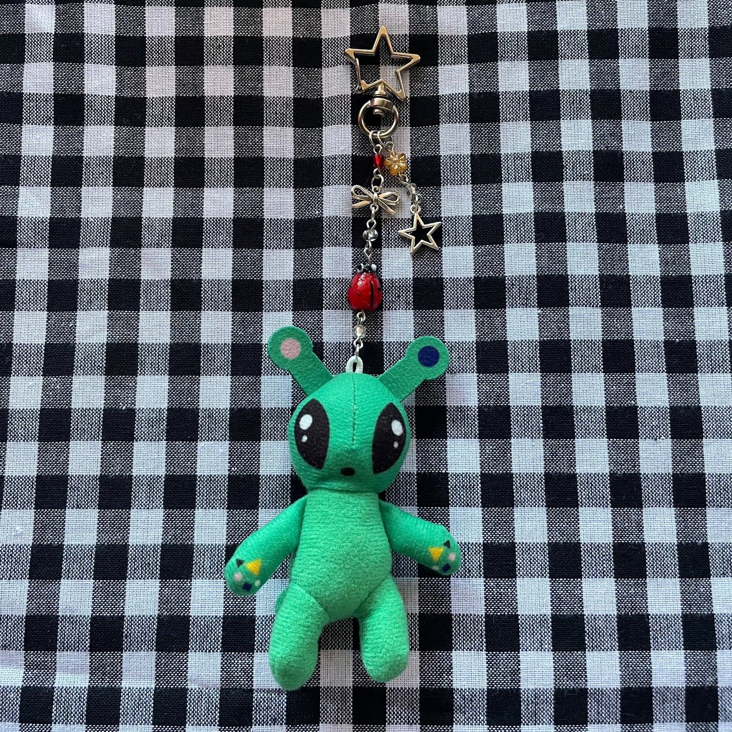 "Sirius" Alien Keychain