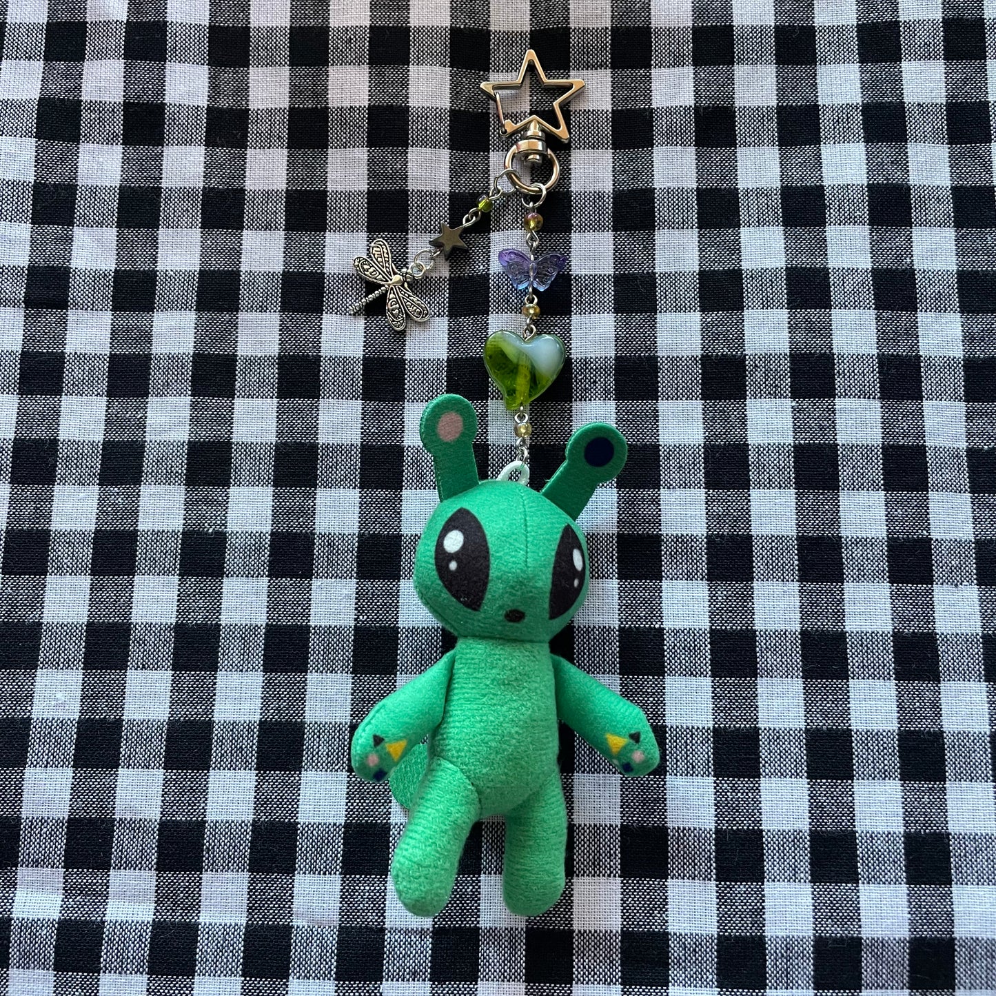 "Nova" Alien Keychain