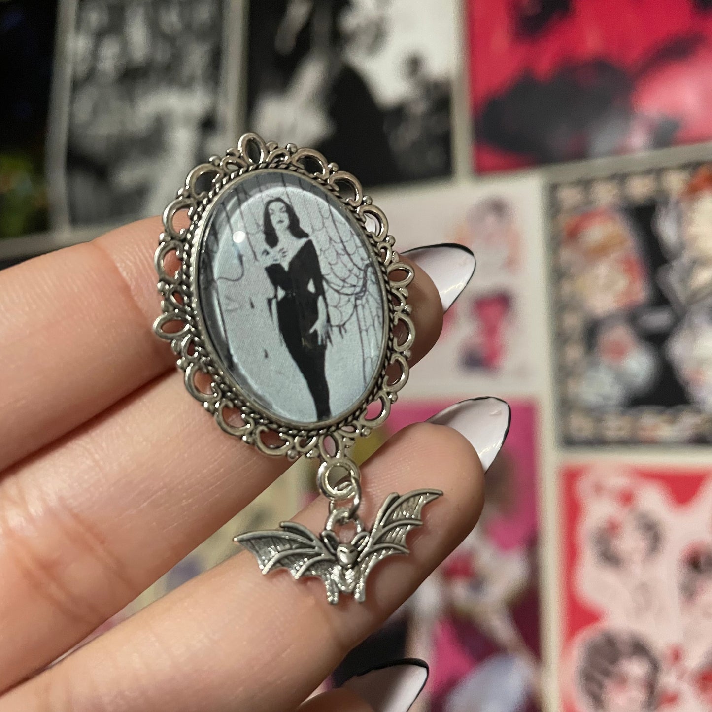 Vampira Pendant Pin