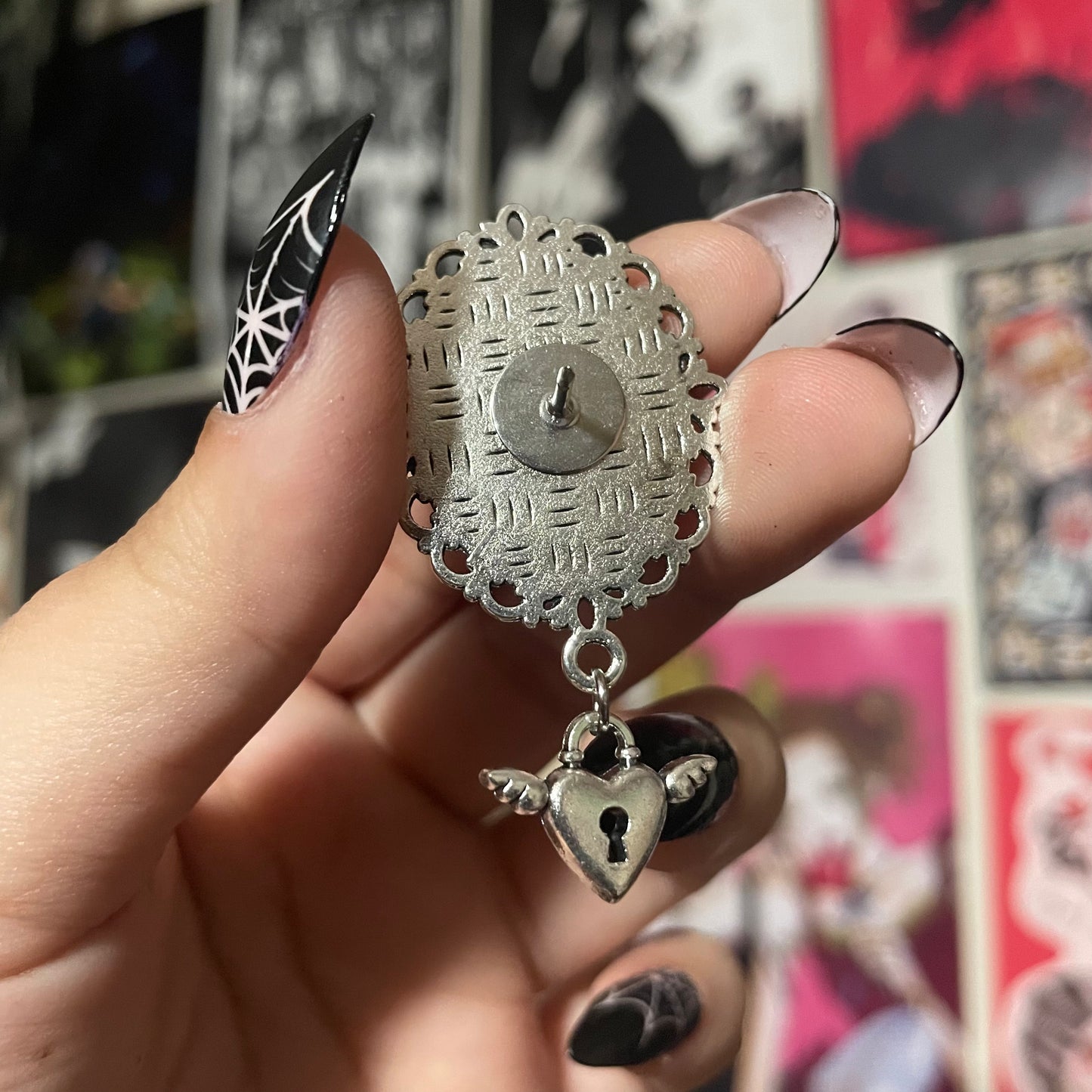Sabrina Carpenter Pendant Pin