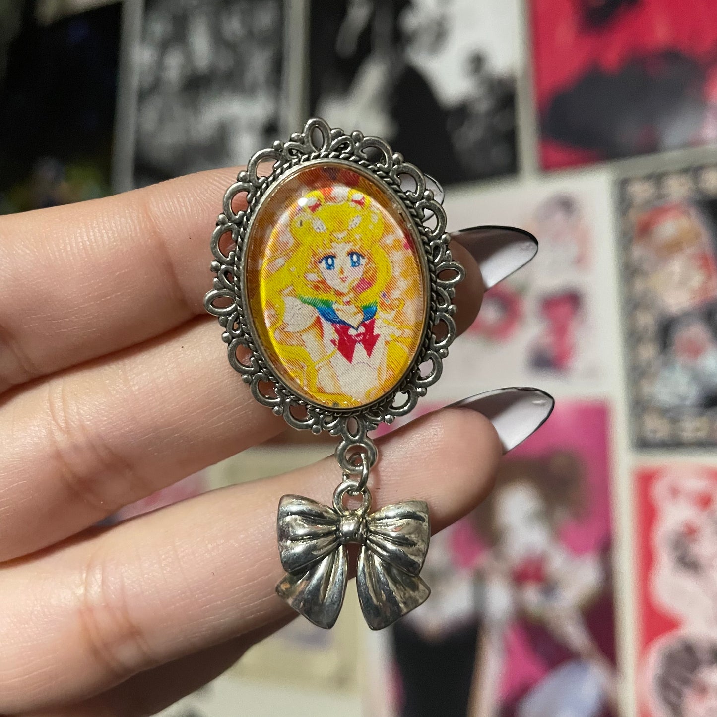 Sailor Moon Pendant Pin