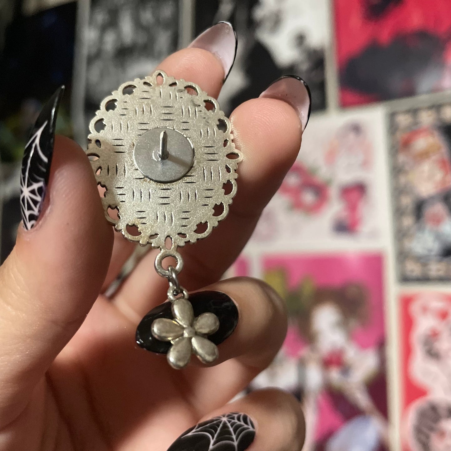 Perfect Blue Pendant Pin