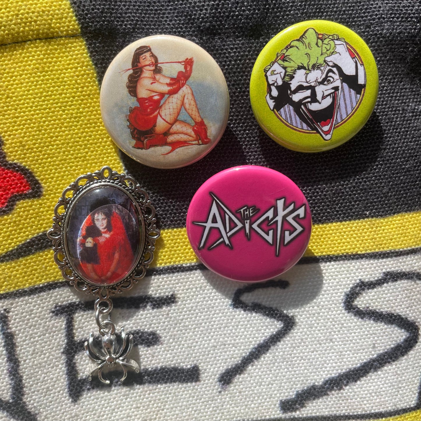 Lydia Deetz Pendant Pin