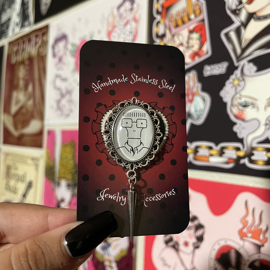 Milo Descendent Pendant Pin