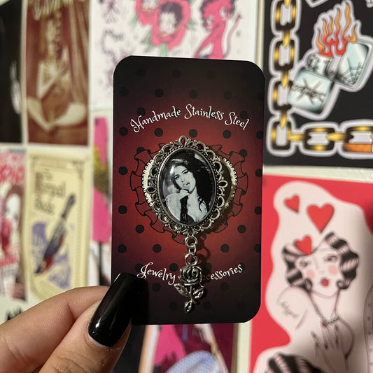Amy Winehouse Pendant Pin