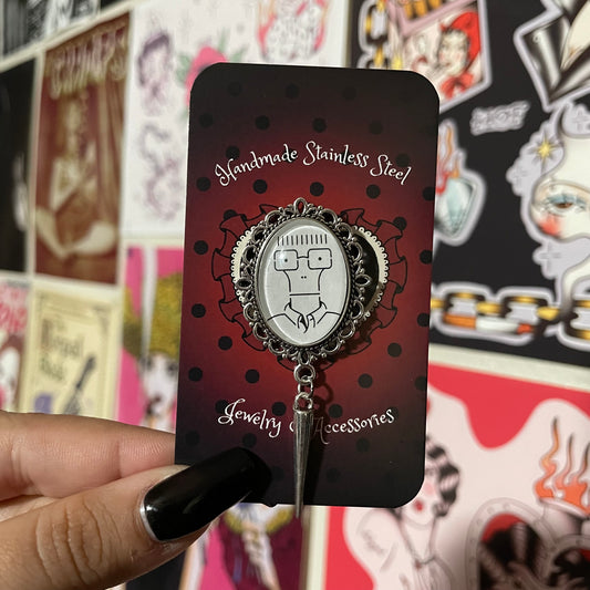 Milo Descendent Pendant Pin