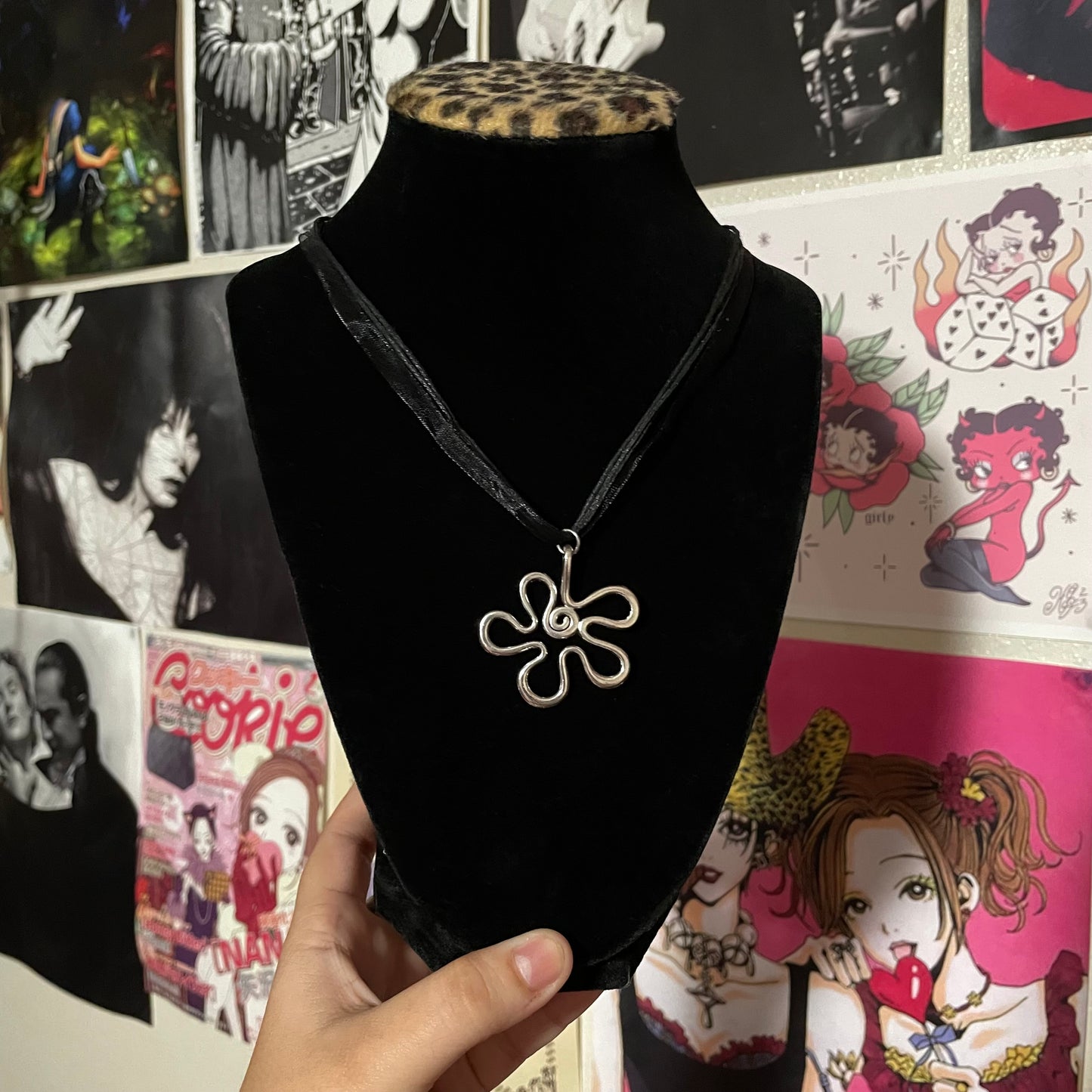 Spiral Flower Lace Necklace