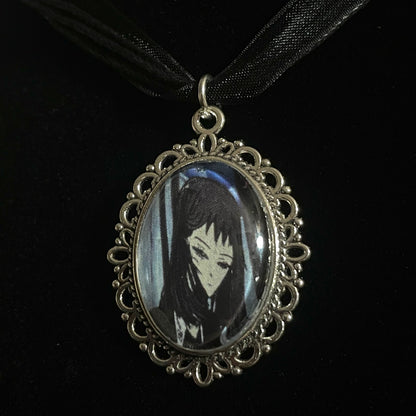 Julie Pendant Necklace