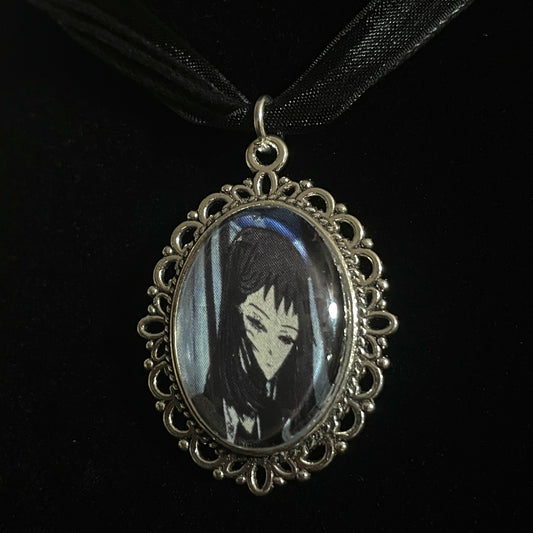 Julie Pendant Necklace