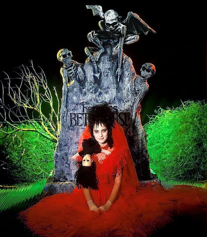 Lydia Deetz Pendant Pin