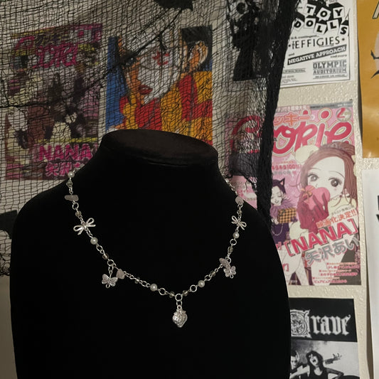 Hachi Necklace