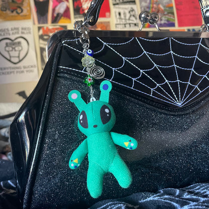 "Lyra" Alien Keychain