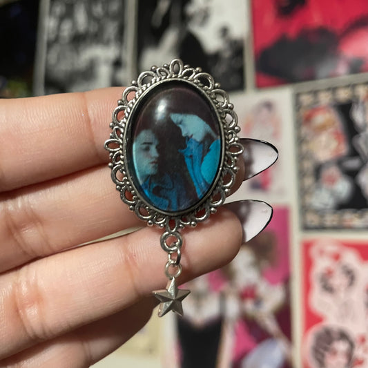 Twilight Pendant Pin