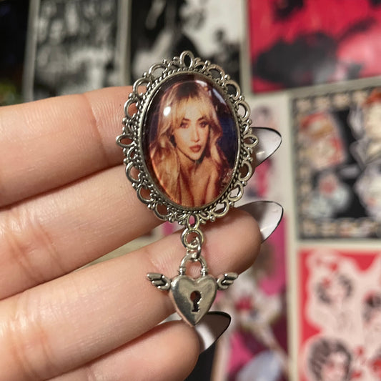 Sabrina Carpenter Pendant Pin