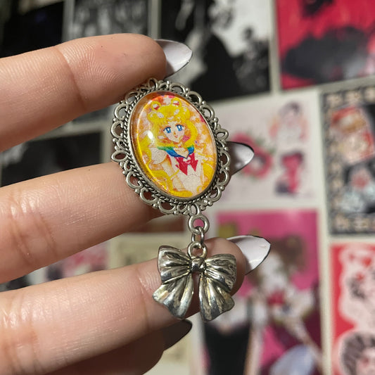 Sailor Moon Pendant Pin