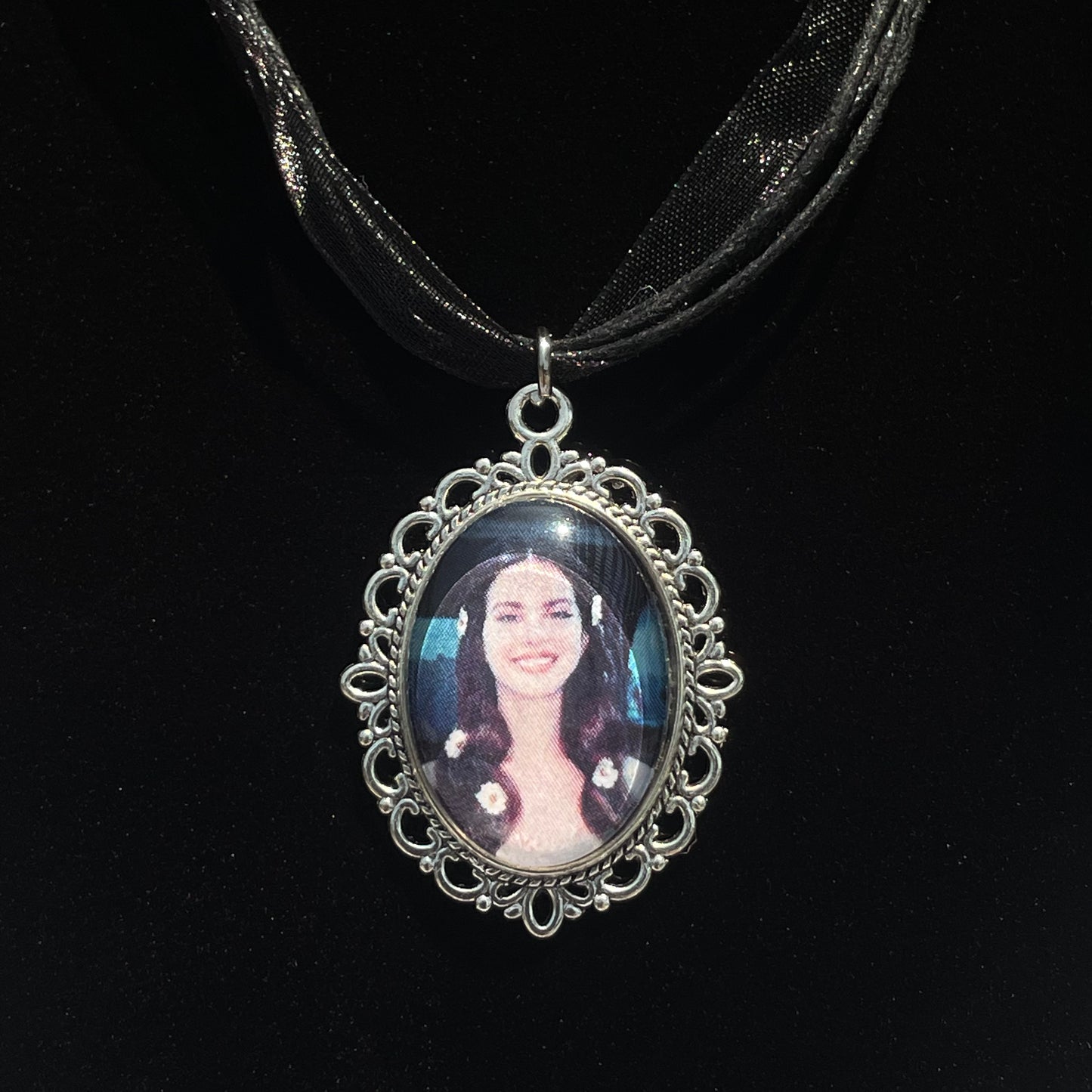 Lana Del Rey Pendant Necklace (Lust For Life)